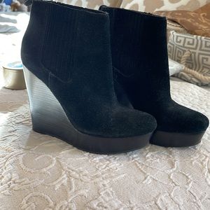 Great SALE Price Michael Kors Platform Black Suede Boot Size 8